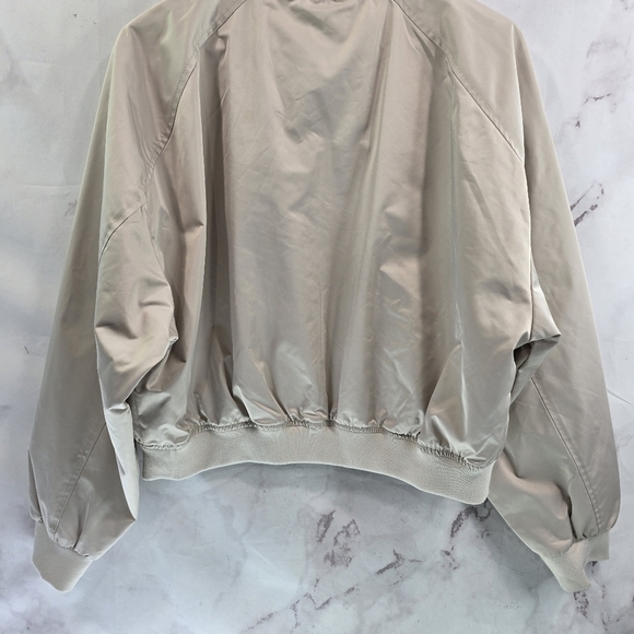YPB Jacket Womens Medium Champagne Satin Bomber Crop Zip A&F Your Personal Best - Picture 8 of 15